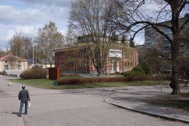 博物館の中は撮影禁止です。博物館は地下一階にあり、古い原画等が時代別に展示されてました。ムーミンファンでなくても結構楽しめると思います。