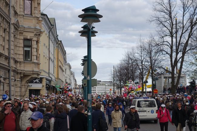 集まってきました。