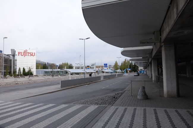 右を向いてもガラガラ。。