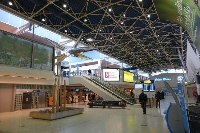 T1にもどりチェックインします。ストックホルムアーランダ空港まではSAS（スカンジナビア航空）に運んでもらいます。