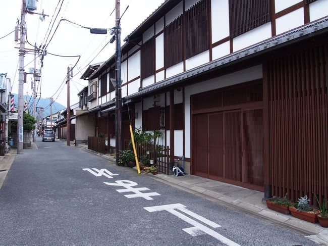 奈良町。<br /><br />趣のあるお家が現れ始めました。