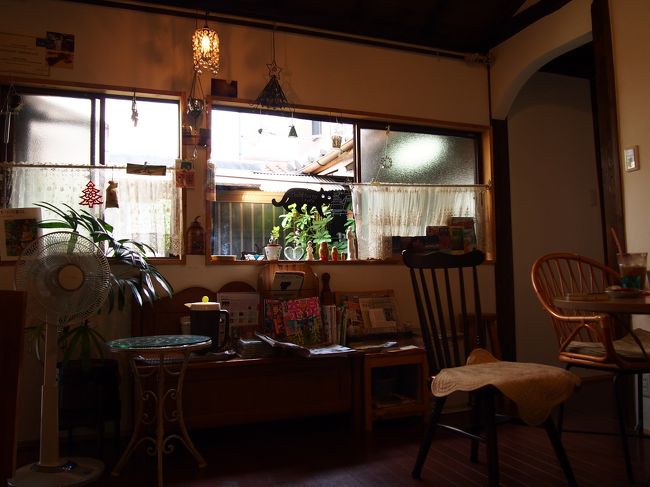 民家をリノベーションしたのですね。<br /><br />不思議な空間だけど、なんか落ち着く〜