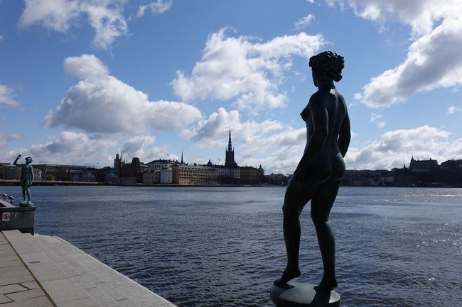 ガムラスタン方向です。