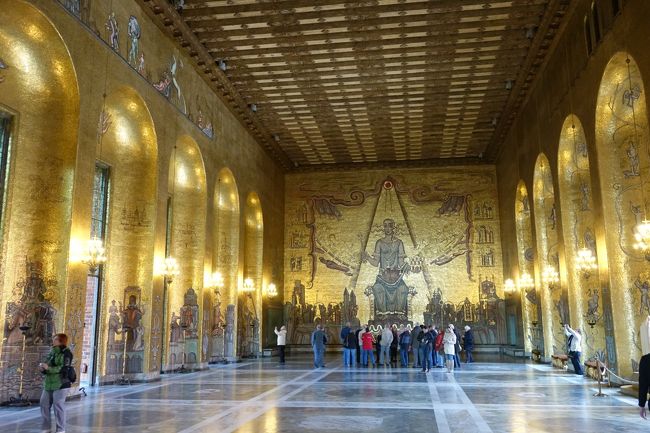 黄金の間です。