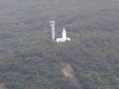 これが三都半島の先釈迦が鼻地蔵崎灯台です