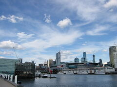 ドックランズ（Docklands）

昔の船舶修理ヤードが今はおしゃれな開発地区になってます。