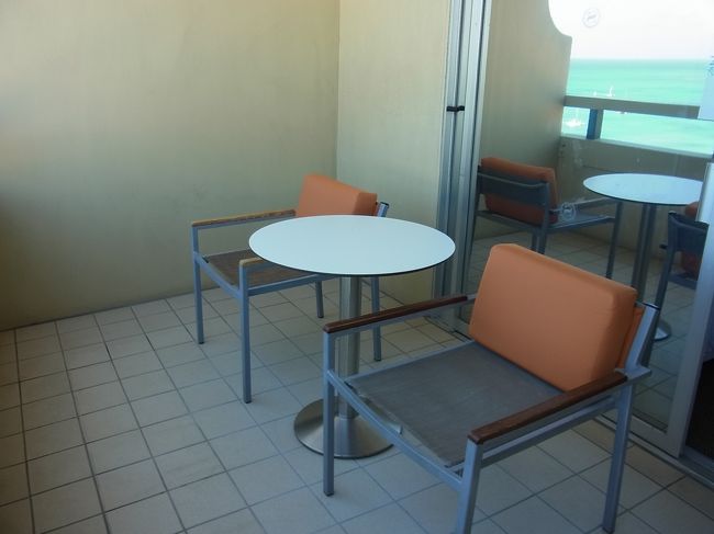 ラナイはこんな感じ。ハワイ島のヒルトンよりも大きくて、ゆったり過ごせます。