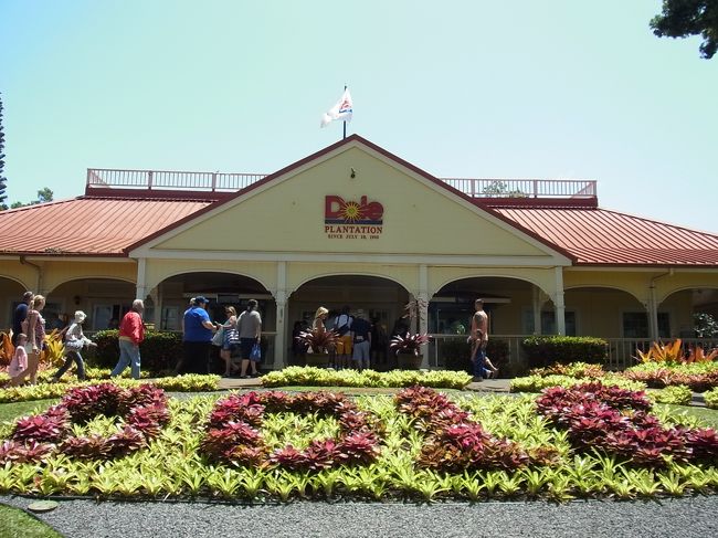 続いて、「ドールプランテーション」へ。基本的に、駐車場で解散・集合です。ここは、30分くらい自由時間あり。