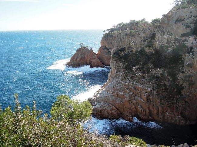 ベグール_Begur スロー・シティ!コスタ・ブラバに面するゆったりと時が流れる町