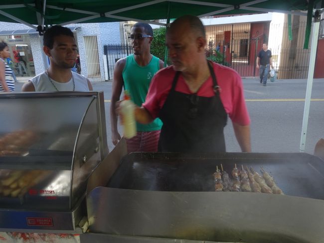 串焼き屋<br />１本１００円弱