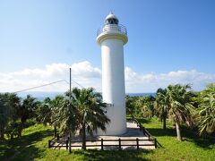 鳩間灯台です。