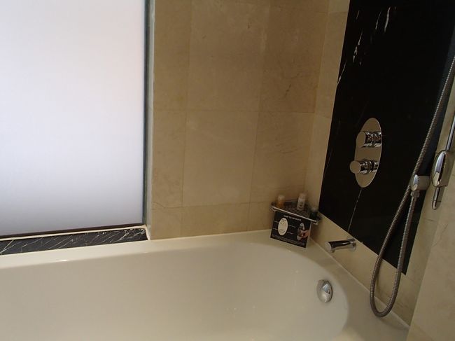 シャワーの使い方が変わっています。<br /><br />