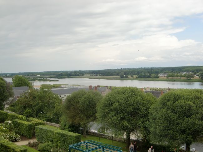 市庁舎脇からの眺望。