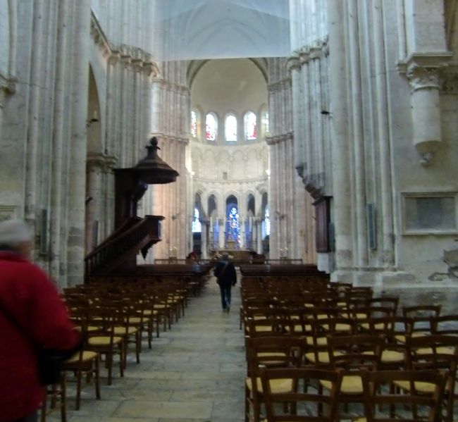 以下サン・ニコラ教会。