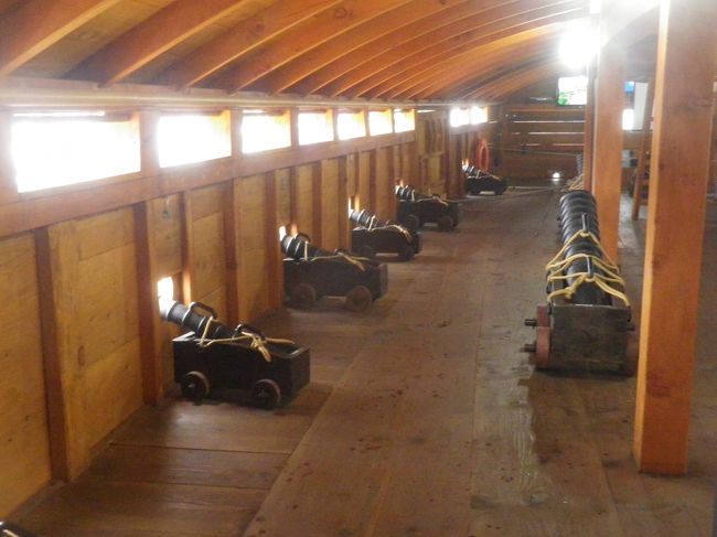 亀甲船内の展示品