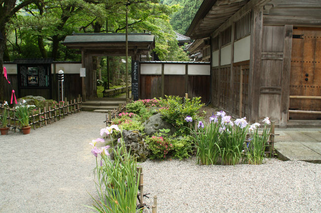 大安禅寺　境内の花菖蒲苑入口