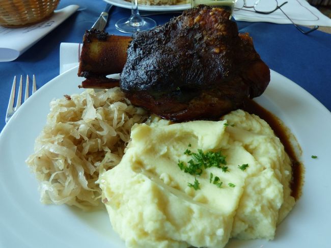 えっ！シュヴァイネハクセが出てきちゃうの？この忙しい時に？どうかと思うなぁ。