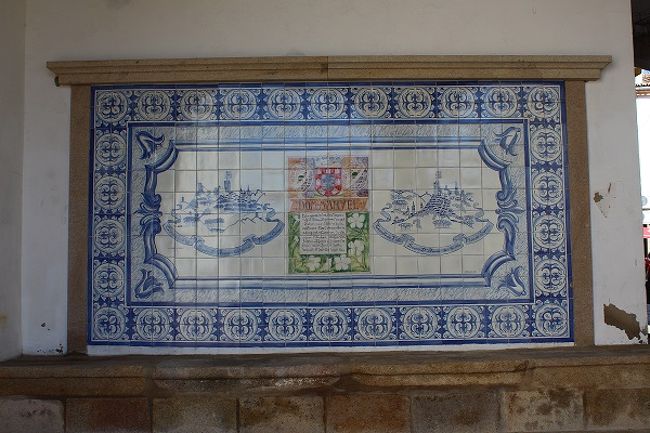 城の入口付近にあるアズレージョ。