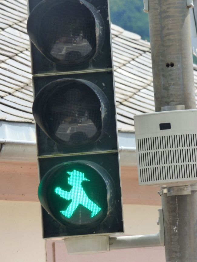 当然青の方がキャラクターとして良いけれど。