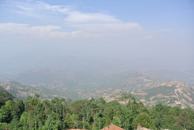 曇ってて翌日の朝日はあまり期待できないと言われました××