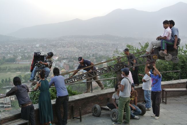 地元のひとたちがのんびりしています。