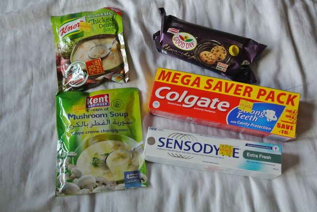 スープ、歯磨き粉、クッキー