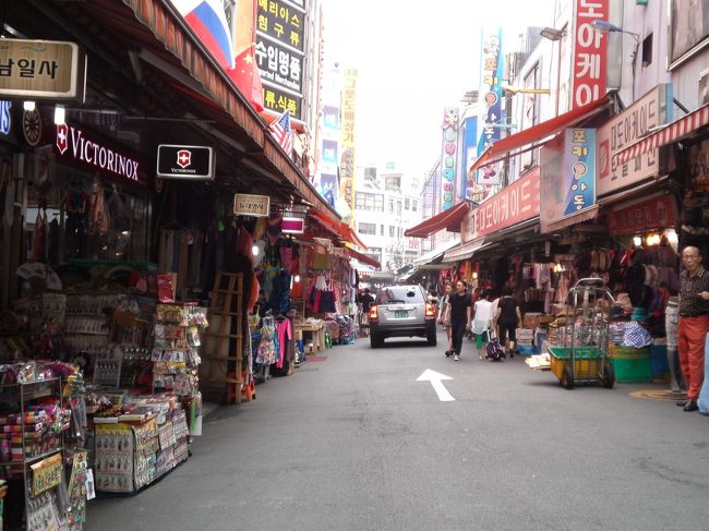 南大門は今回一番買い物に来てみたかったところです。<br />バックや小物、アクセサリーを見ようと思います。