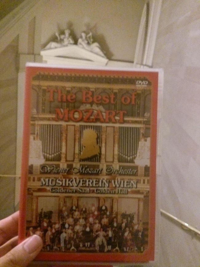 とても満足したので、記念にDVDも購入。<br />割引価格で、確か20ユーロしなかったような・・・・