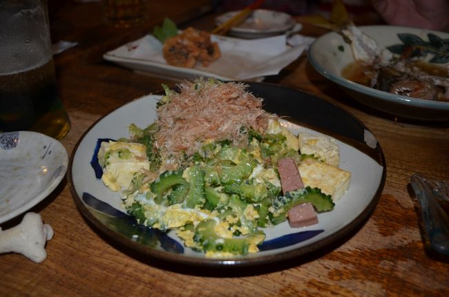 ゴーヤチャンプル。沖縄に来たら食べなくちゃね。