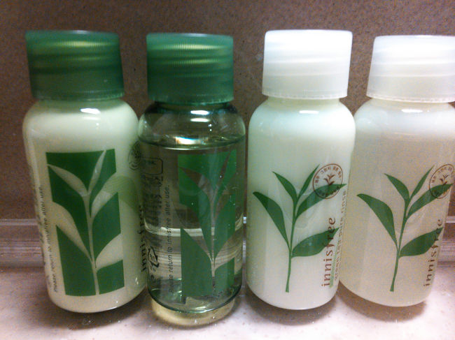 アメニティはイニスフリー。毎日補充してくれます。<br /><br />歯ブラシもありました。<br /><br /><br />