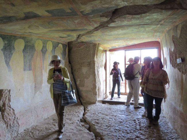 奥のベランダ側の部屋です。