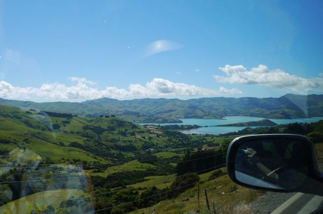 アカロア湾が見えてきました。水の色が凄い！