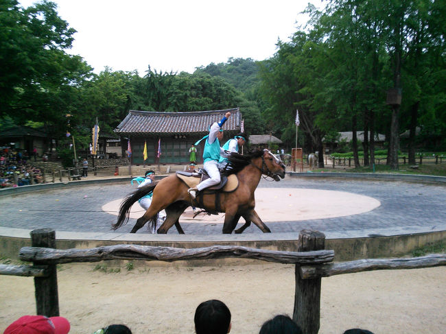 馬上武芸の公演<br /><br />11時30分からと15時からの一日2回公演です。<br />