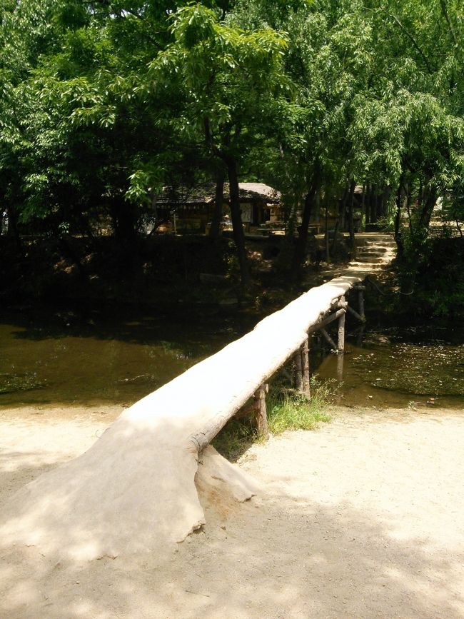 一本橋<br /><br />細くてけっこう怖い。<br />