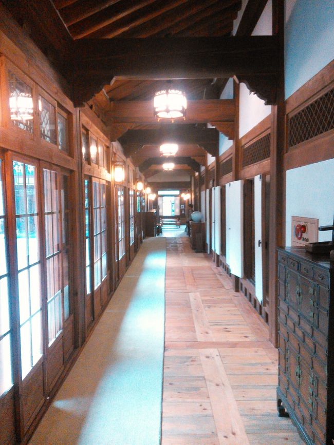 受付を済ませたら中に案内されました。<br /><br />素敵な雰囲気です。