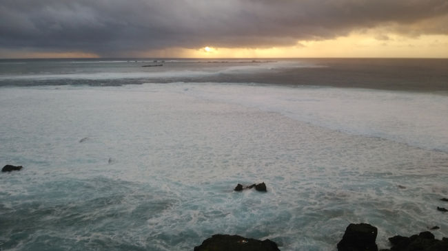 少しだけ見えます！<br />それでも感動！<br />晴れていたらどんな感じなのかな？？