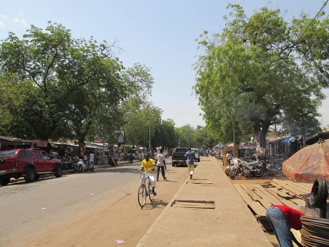 宿へ向かいます。