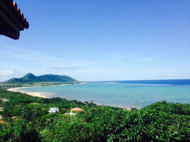 さて、どこ行こう？<br />4：30までに港だが、２時間近くあるし<br />ということで玉取崎展望台へ！<br />市街地から35分のはずが・・・<br />島人の車が超安全運転・・・<br />メチャ時間がかかった<br />でもこの景色はいいわああああ<br />そして現在4：00！<br />こりゃあ港まで間に合わんでしょ〜急げ〜〜