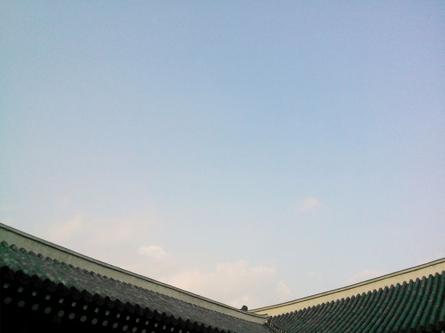 なんか本当に晴れてきたぞ〜！！<br />天気予報は変わらず雨だけど…(@_@)<br />