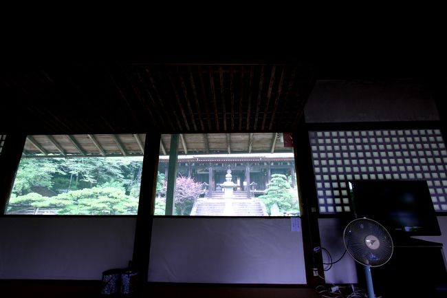 自分で障子を上げるのにチャレンジさせていただけました。