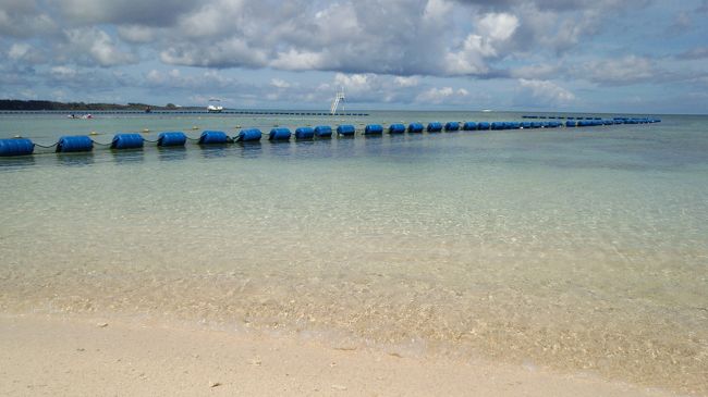 エメラルドグリーンのグラデーションが<br />すてきー♪<br />入りた〜い！！