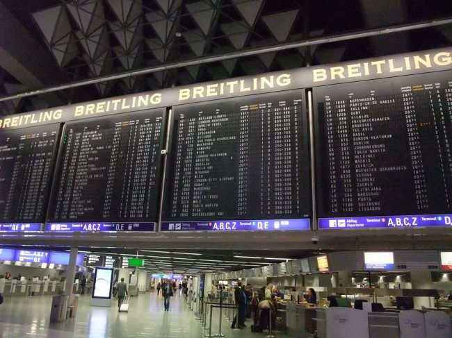 なので早めに空港に戻りました。<br />この案内板、これぞＦＲＡ！って感じで好きです。