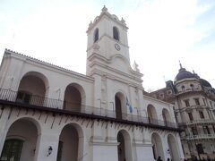 【カビルド -Cabildo-】

ブエノスアイレス市議会。
現在は博物館になっているようです。