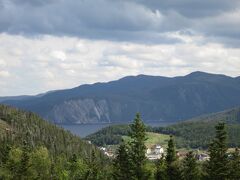 夕方にはGros Morne National ParkのRocky Harbourに到着しました。

Rocky HarbourはTwillingateから行ってしまうと、
特徴のない観光地で食事も特においしいわけでもなく、少し残念な感じでした。

