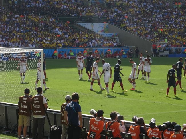 ゴール前の攻防