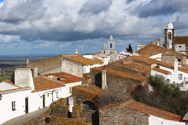 ゆっくり歩いても1時間もあれば1周できる程度の広さの村です。