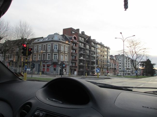 旦那さんは、昨夜遅くに帰って来られてお疲れなので、後ろの席で寝てていただくことになりました。<br />でも、私たちがずーっとお喋りしてたから寝られなかったみたいなんですけどね(^-^;