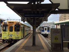 昼前に平戸から再び松浦鉄道で佐世保へ。
約1時間20分。
海沿いの車窓の風景はのどかそのもの。

お昼ごはんを佐世保駅で食べて、
佐世保〜博多まで特急みどりで約2時間。

車窓の風景で有田、武雄温泉を眺めつつ
いよいよ帰路に。
博多の新幹線改札内で、お土産追加と九州最後のビールを味わい
のぞみに乗車。

今回は駆け足日程だったので季節を変えてまた訪れたい
武雄温泉、伊万里、平戸の旅でした。