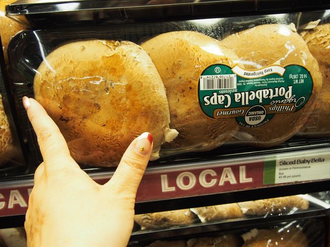 これ、しいたけです。手のひらサイズです。でかい！