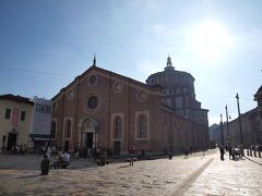 そしてサンタ・マリア・デッレ・グラツィエ教会に到着した。
-Santa Maria delle Grazie-

この教会の修道院食堂にレオナルド・ダ・ヴィンチ作、
「最後の晩餐」が描かれている。
いよいよ目の前で鑑賞出来る日がきた♪
こんなに早く見てしまっていいのか、とも思った。
